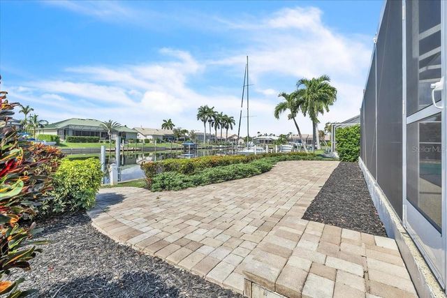2839 VIA PALOMA DRIVE, Punta Gorda, FL 33950