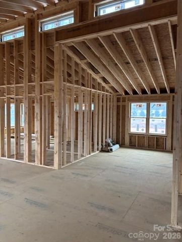 123 Welcome Street, Brevard, NC 28712