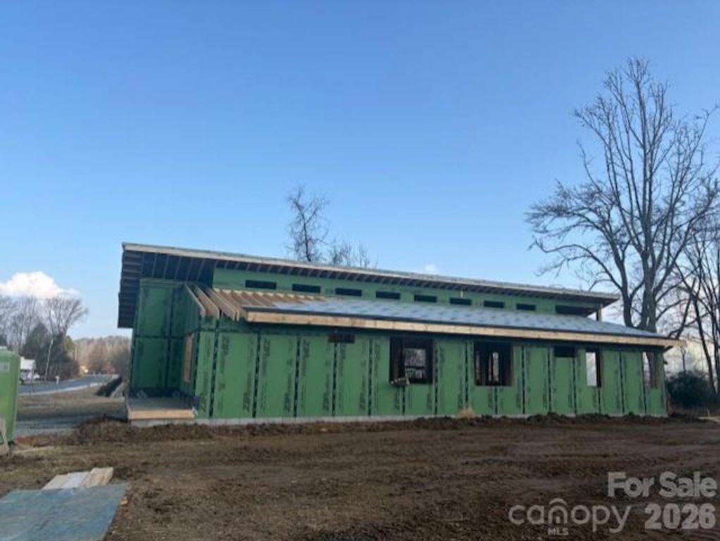 123 Welcome Street, Brevard, NC 28712