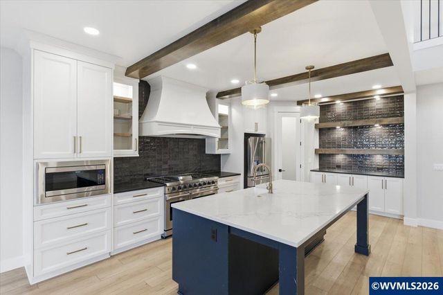 1763 York Butte Av SE, Salem, OR 97306