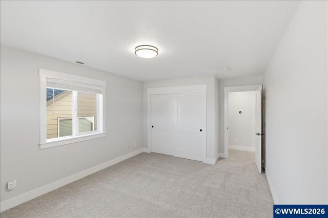 1763 York Butte Av SE, Salem, OR 97306