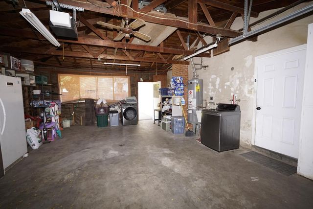 735 N Winery Avenue, Fresno, CA 93727