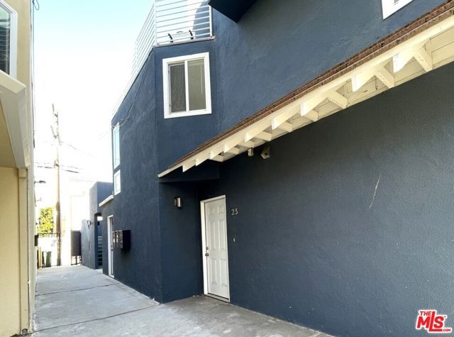 23 Buccaneer Street, Marina Del Rey, CA 90292