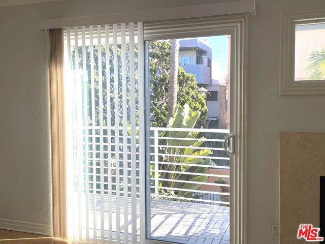23 Buccaneer Street, Marina Del Rey, CA 90292