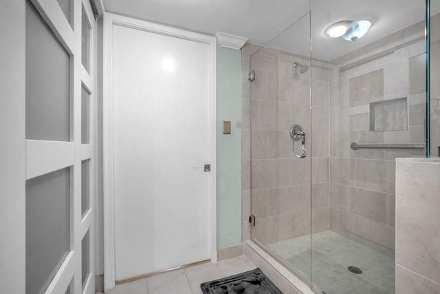 2480 Presidential Way 303, West Palm Beach, FL 33401