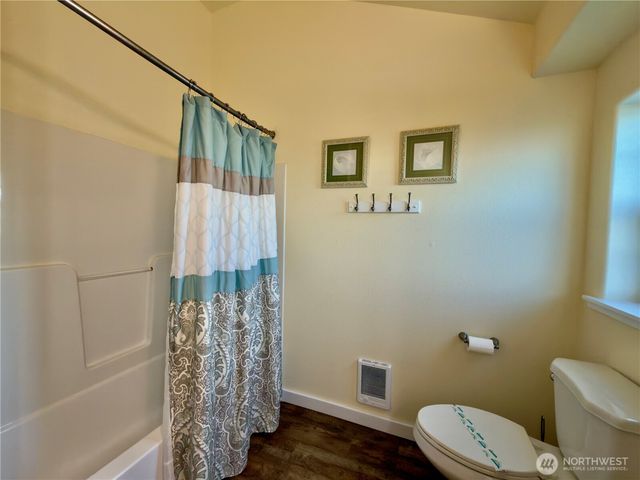 1046 Wawona Avenue SE, Ocean Shores, WA 98569