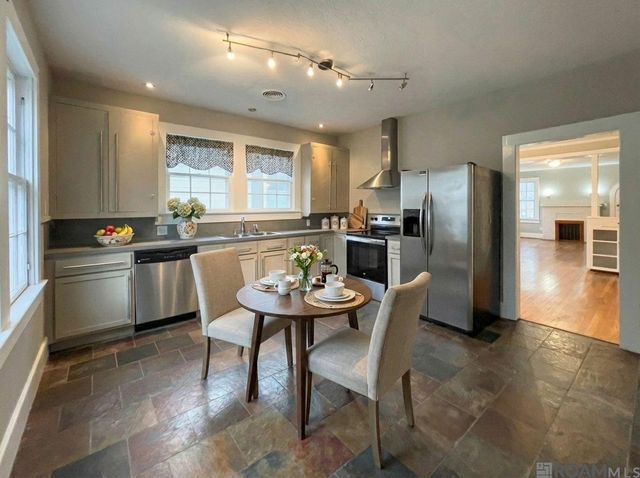 823 Ingleside Dr, Baton Rouge, LA 70806