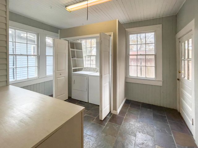 823 Ingleside Dr, Baton Rouge, LA 70806