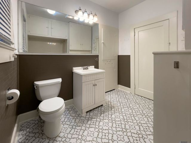 823 Ingleside Dr, Baton Rouge, LA 70806