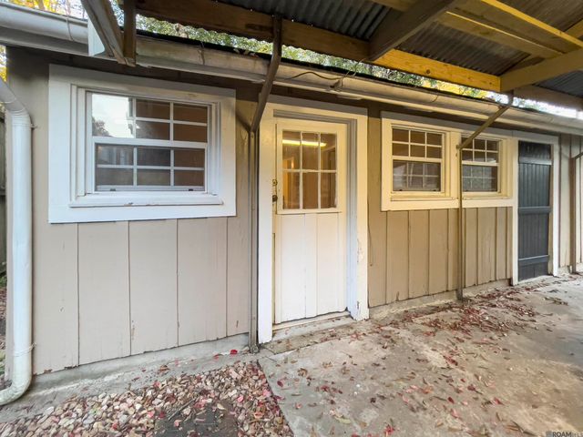 823 Ingleside Dr, Baton Rouge, LA 70806