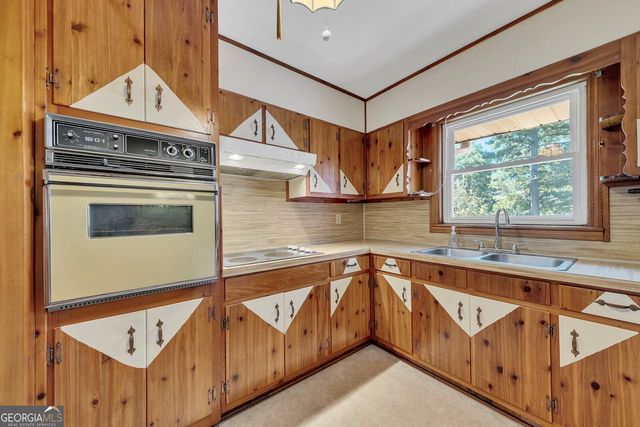 3500 Kenland Road SE, Smyrna, GA 30082