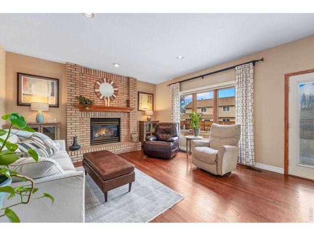 1006 Fox Hills Dr, Fort Collins, CO 80526