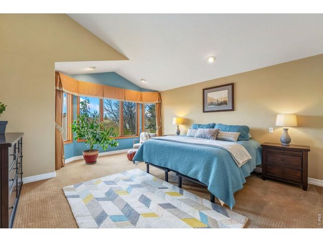 1006 Fox Hills Dr, Fort Collins, CO 80526