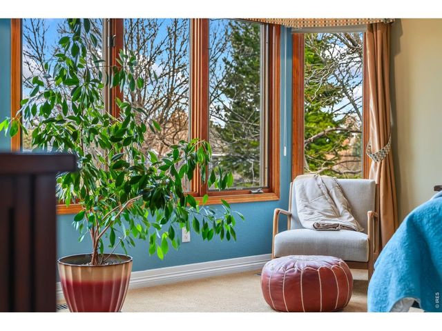 1006 Fox Hills Dr, Fort Collins, CO 80526