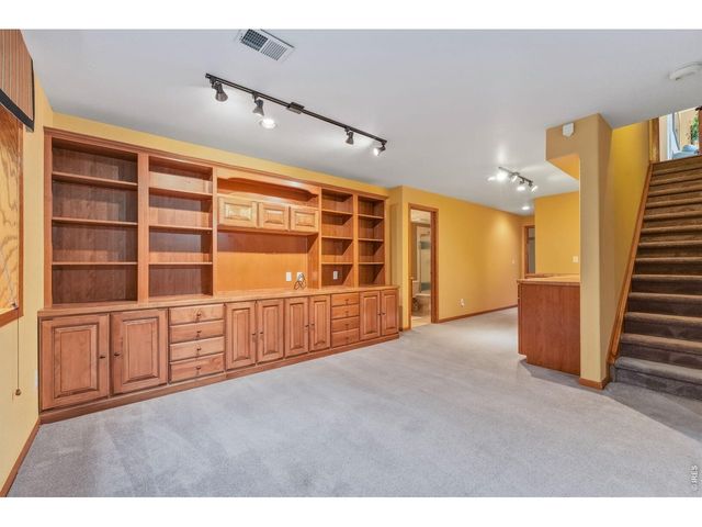 1006 Fox Hills Dr, Fort Collins, CO 80526