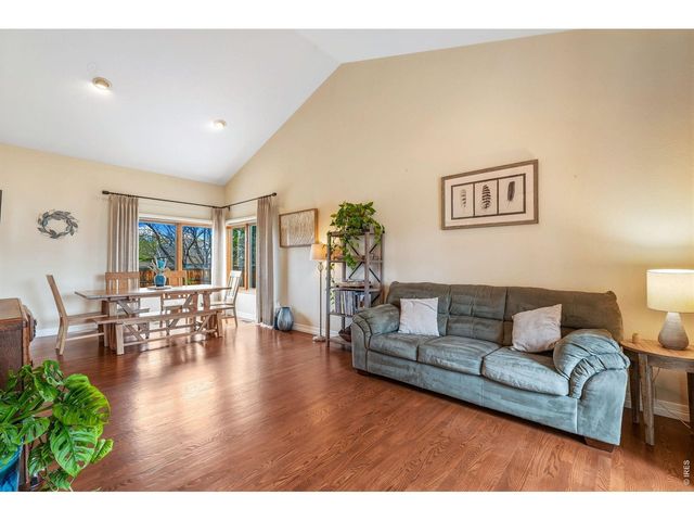 1006 Fox Hills Dr, Fort Collins, CO 80526