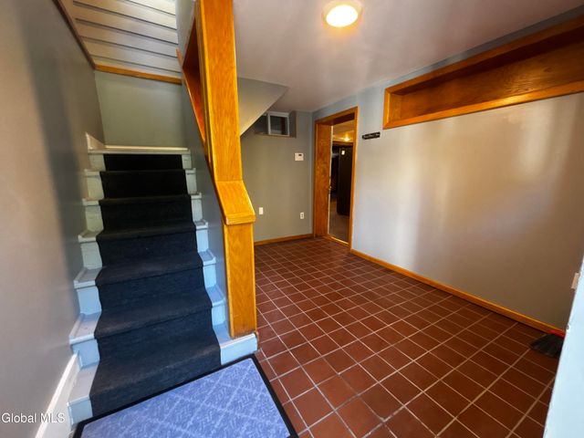 226 N Greenbush Road, North Greenbush, NY 12180