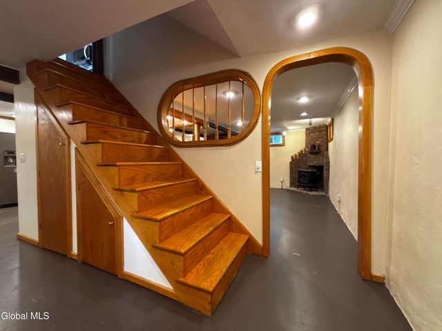 226 N Greenbush Road, North Greenbush, NY 12180