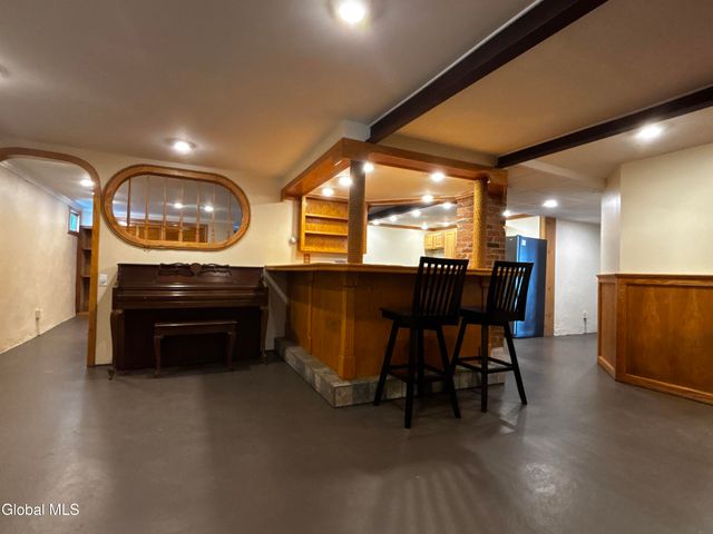 226 N Greenbush Road, North Greenbush, NY 12180