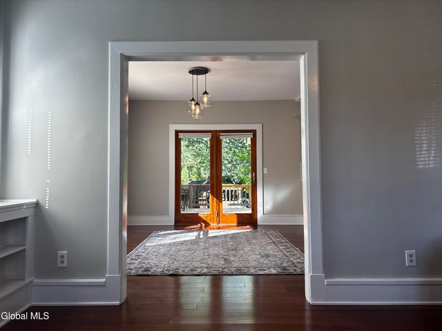 226 N Greenbush Road, North Greenbush, NY 12180