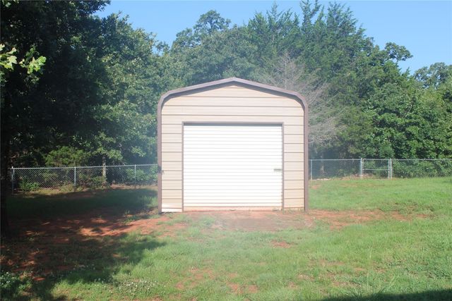 20796 Walker Road, Tecumseh, OK 74873