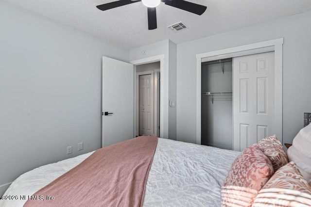 45 MINT Circle, Middleburg, FL 32068