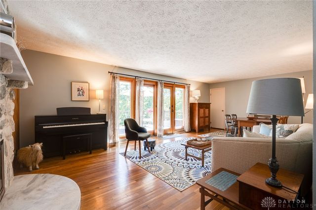 3076 Beech Hill Drive, Sugarcreek Twp, OH 45370