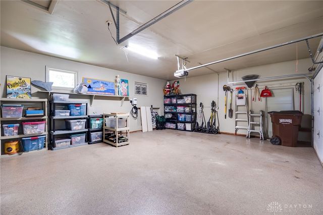 3076 Beech Hill Drive, Sugarcreek Twp, OH 45370