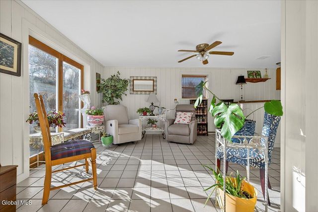 7 Cappabianca Drive, Waterford, NY 12188