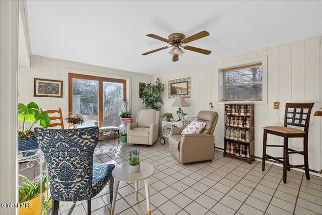 7 Cappabianca Drive, Waterford, NY 12188