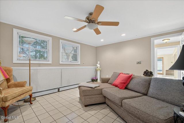 7 Cappabianca Drive, Waterford, NY 12188