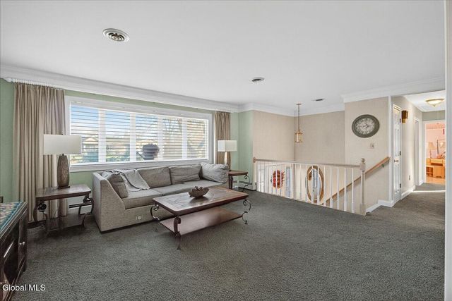 7 Cappabianca Drive, Waterford, NY 12188