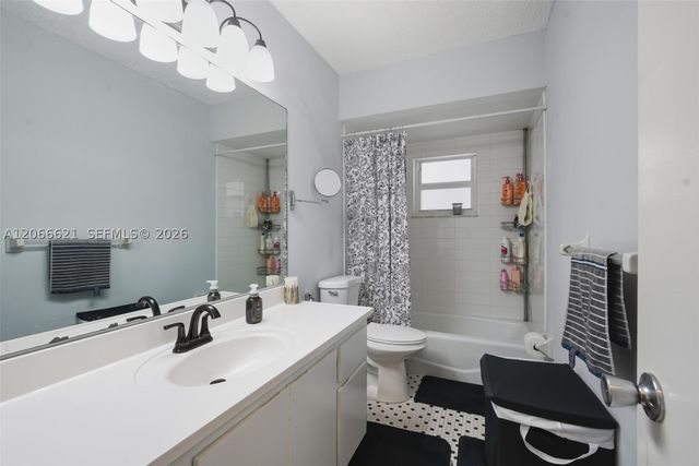 10308 Greenbriar Ct, Boca Raton, FL 33498
