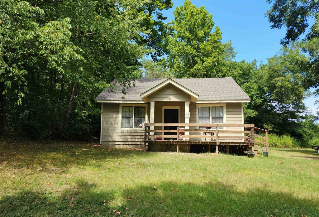 1072 WALK RD, Memphis, TN 38109