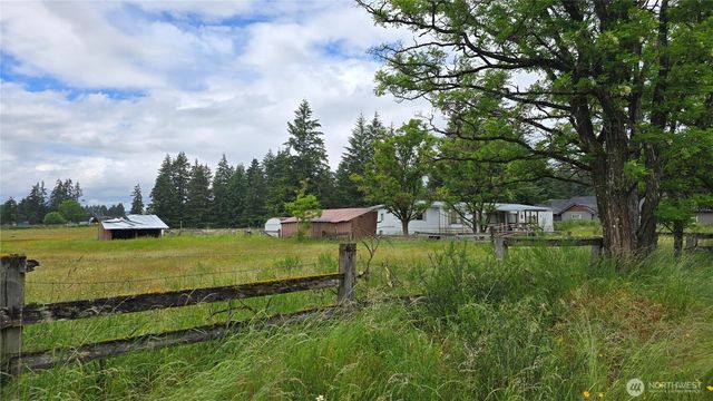 18707 Elderberry Street SW, Rochester, WA 98579