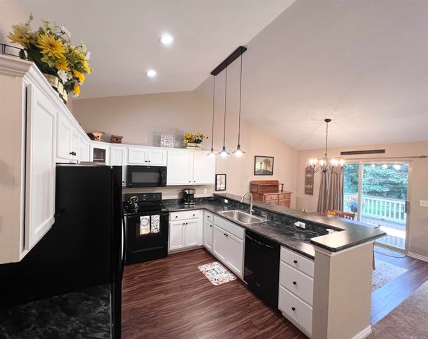785 W Snowbird Circle, St Clair, MI 48079