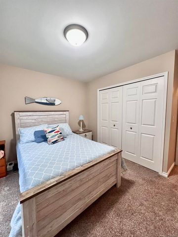 785 W Snowbird Circle, St Clair, MI 48079