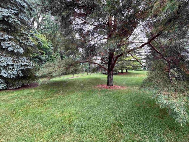 785 W Snowbird Circle, St Clair, MI 48079