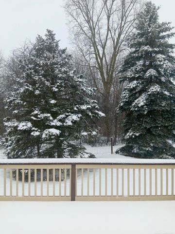 785 W Snowbird Circle, St Clair, MI 48079