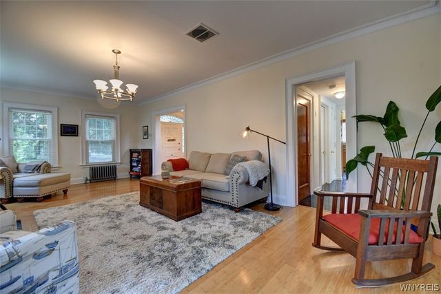 703 Maple Avenue, Niagara Falls, NY 14305