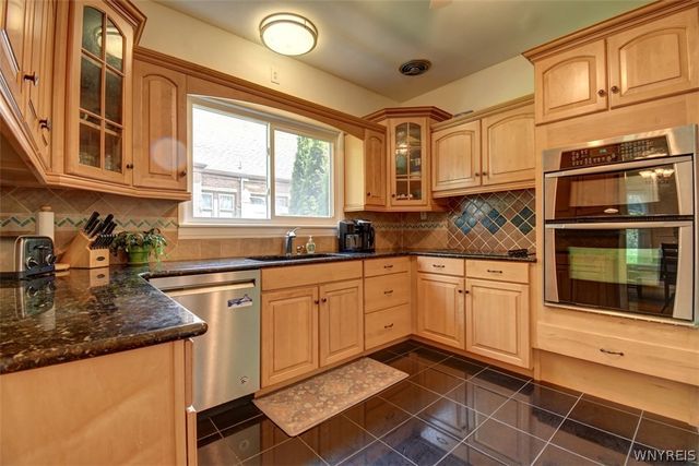 703 Maple Avenue, Niagara Falls, NY 14305