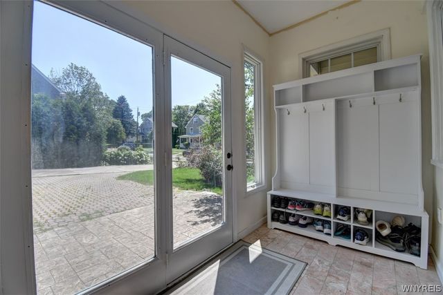 703 Maple Avenue, Niagara Falls, NY 14305