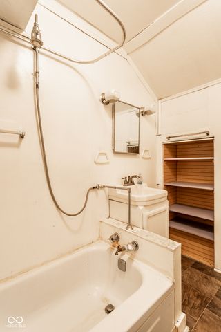 4201 Boulevard Place, Indianapolis, IN 46208