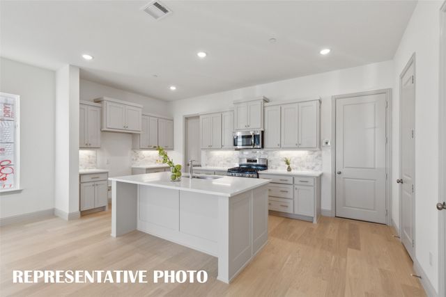 1346 Marsh Lane, Frisco, TX 75033