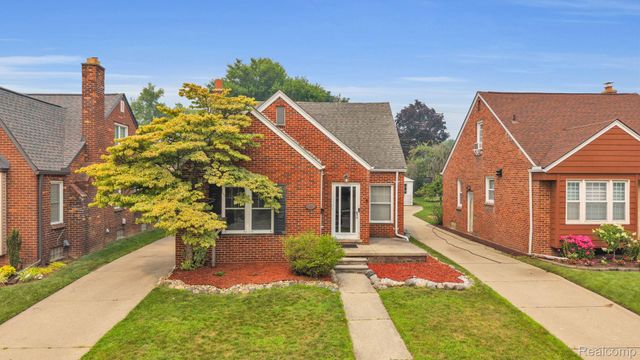 811 Mayburn Street, Dearborn, MI 48128