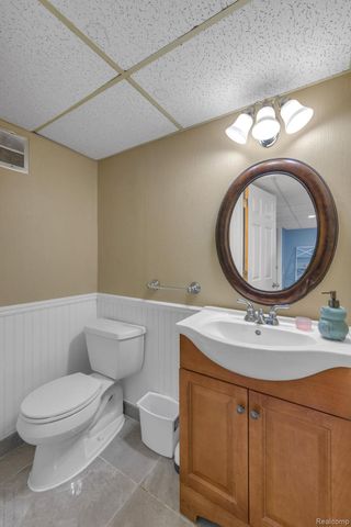 811 Mayburn Street, Dearborn, MI 48128