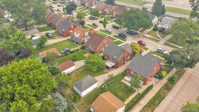 811 Mayburn Street, Dearborn, MI 48128