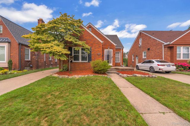 811 Mayburn Street, Dearborn, MI 48128