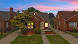 811 Mayburn Street, Dearborn, MI 48128