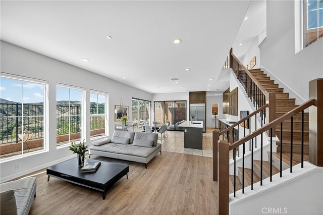 20851 W Acorn Circle, Porter Ranch, CA 91326